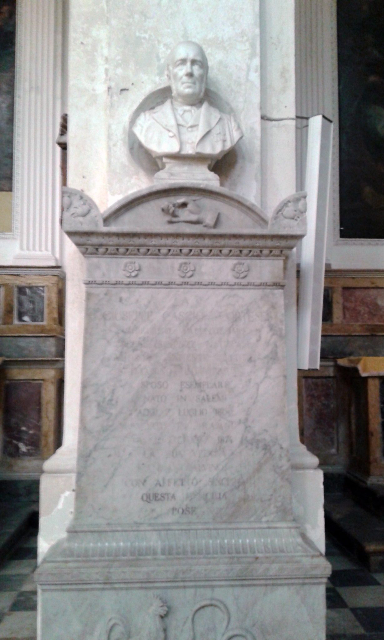 Giuseppe Cascio Cortese's cenotaph, Trapani (by Claudio Pensieri) (1).jpg